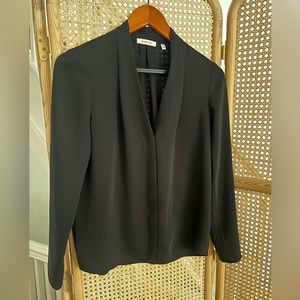 Aritzia Babaton Power Blouse in Black. Size XXS. Excellent condition.